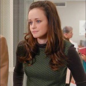Rory Gilmore Industry Turtleneck Size Medium